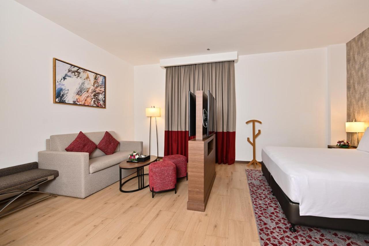 Comfort Hotel Jeddah King Road エクステリア 写真
