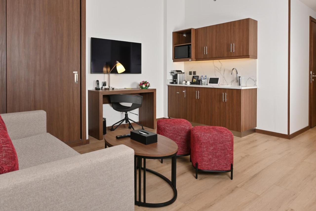 Comfort Hotel Jeddah King Road エクステリア 写真