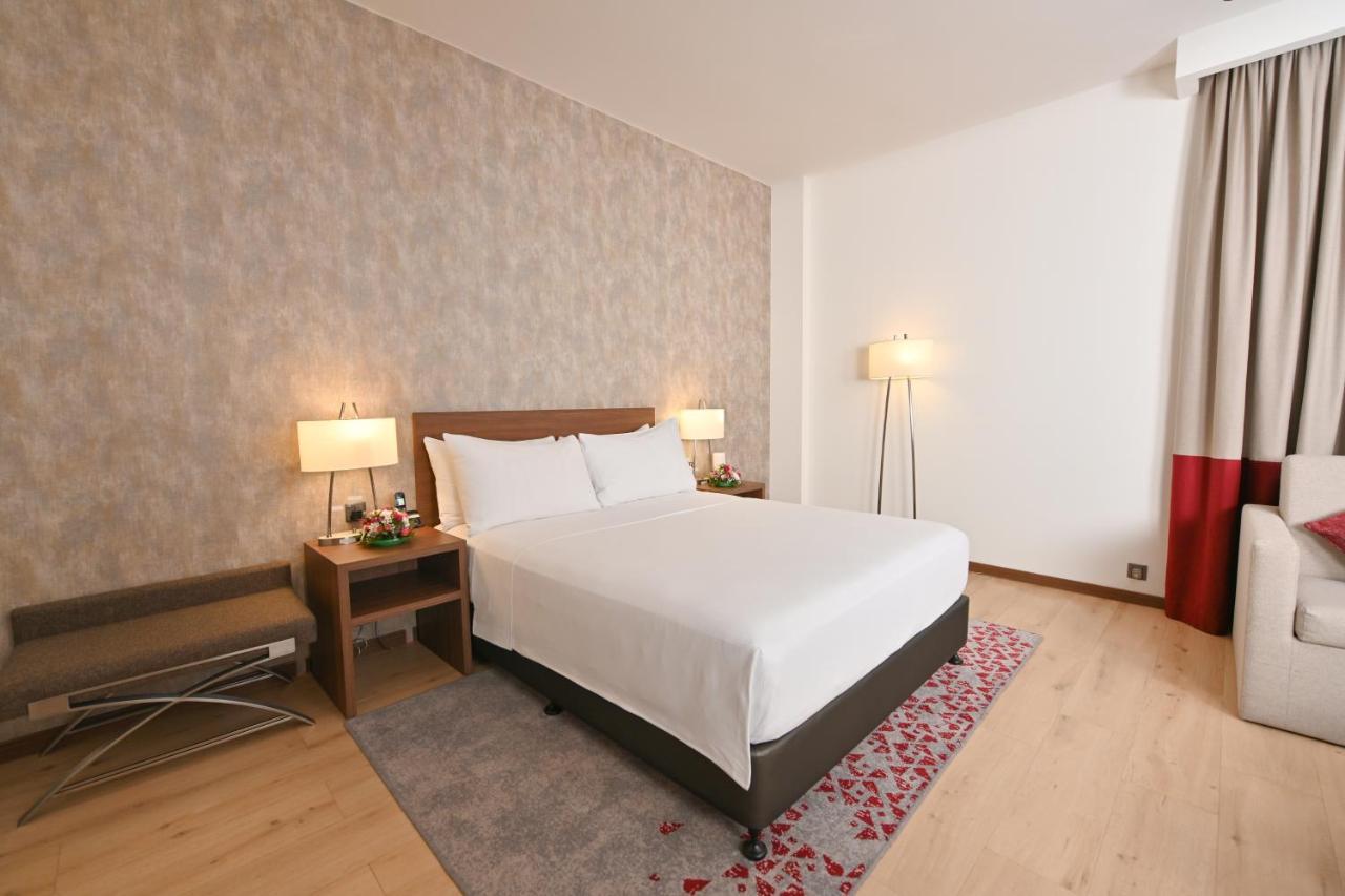 Comfort Hotel Jeddah King Road エクステリア 写真