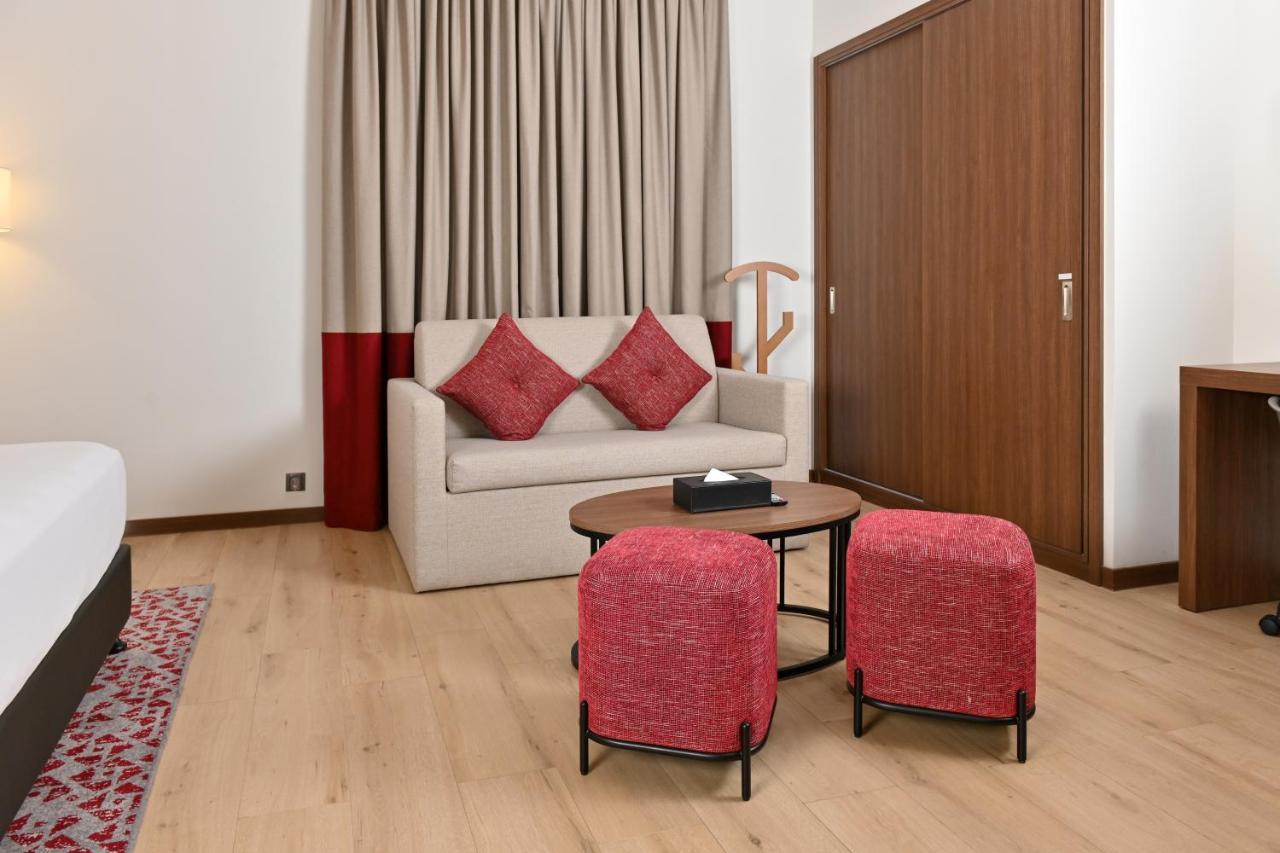 Comfort Hotel Jeddah King Road エクステリア 写真