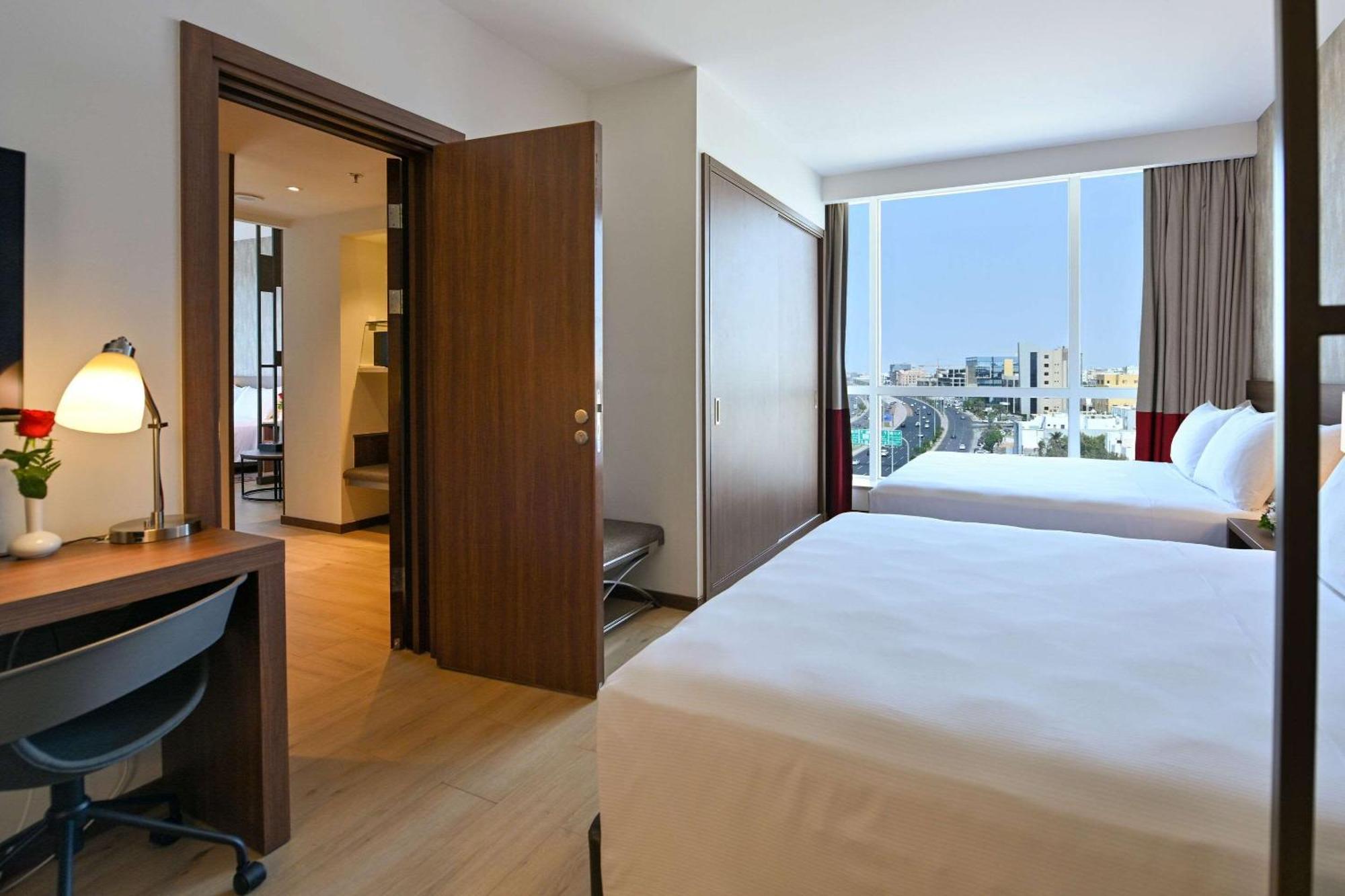 Comfort Hotel Jeddah King Road エクステリア 写真