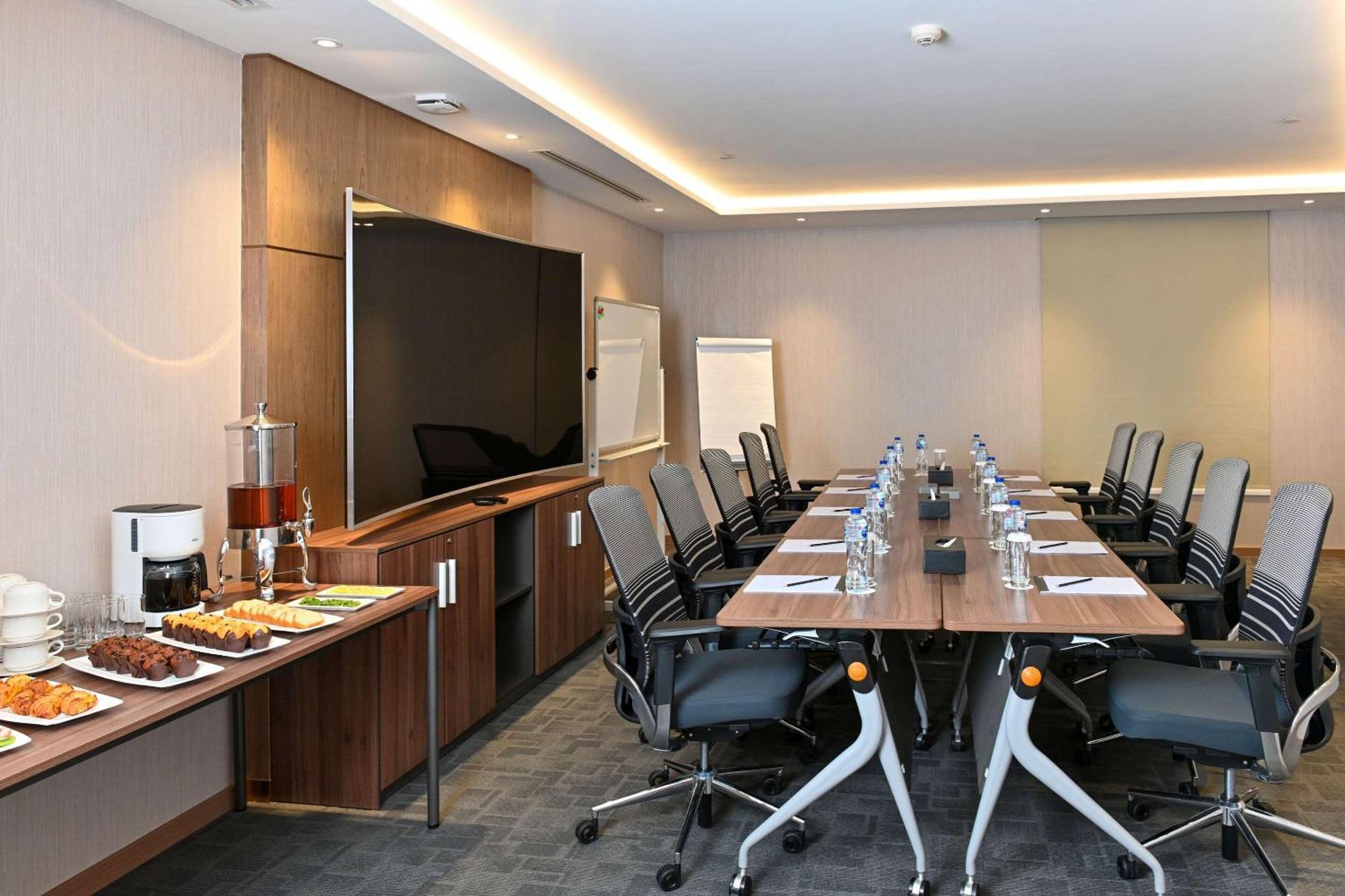 Comfort Hotel Jeddah King Road エクステリア 写真