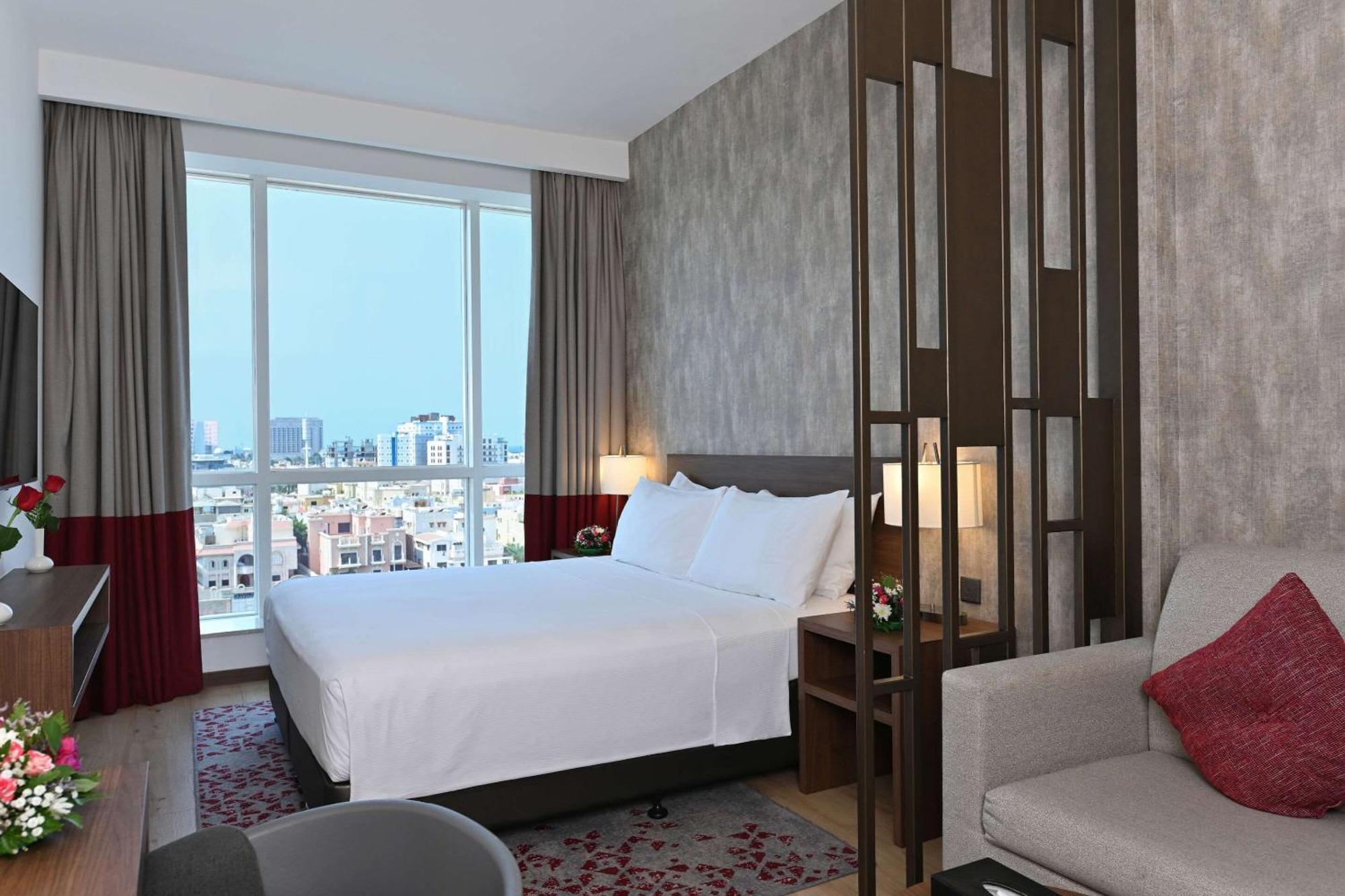 Comfort Hotel Jeddah King Road エクステリア 写真